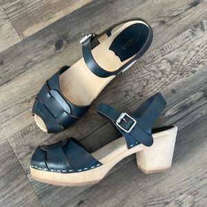 Swedish Hasbeens Black High Clog Sandals Size 39 Good Used Condition